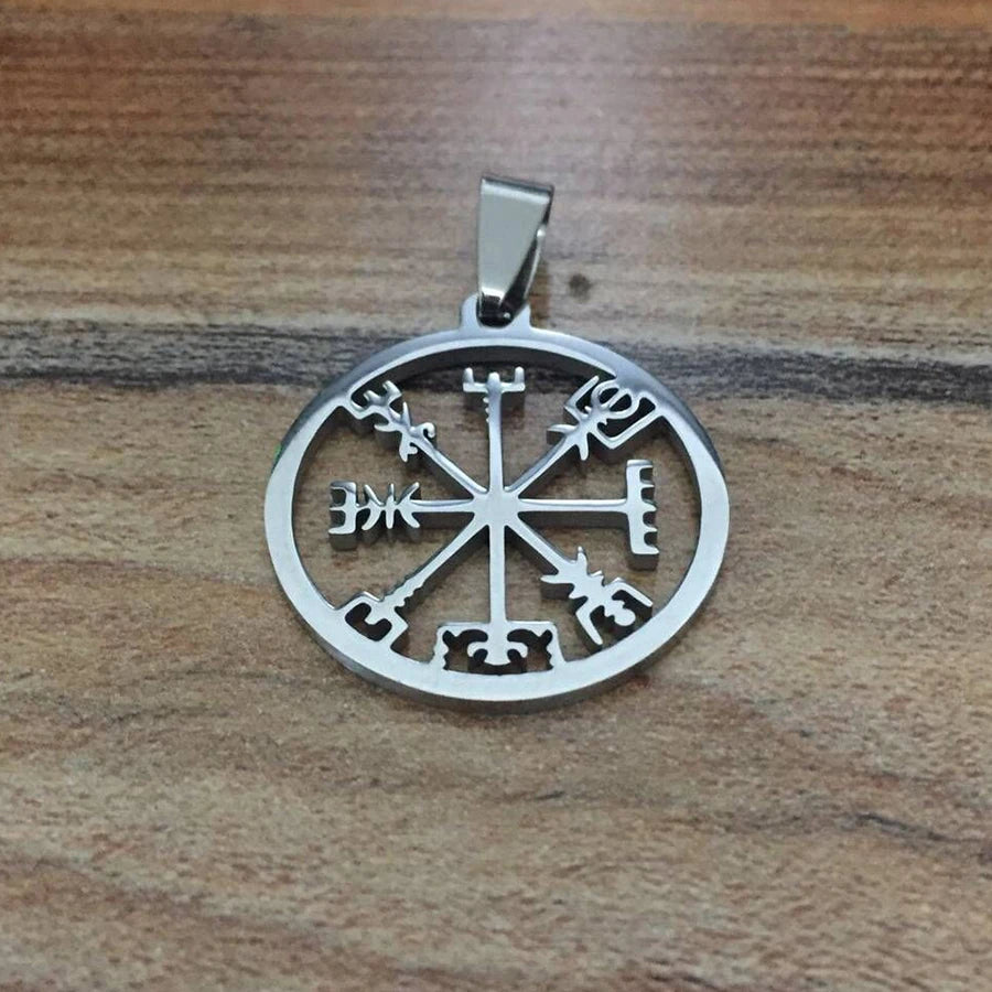 Classic Viking Vegvisir Compass Necklaces Women Stainless Steel Nordic Runes Odin Men Necklaces & Pendants Celts Ethnic Jewelry