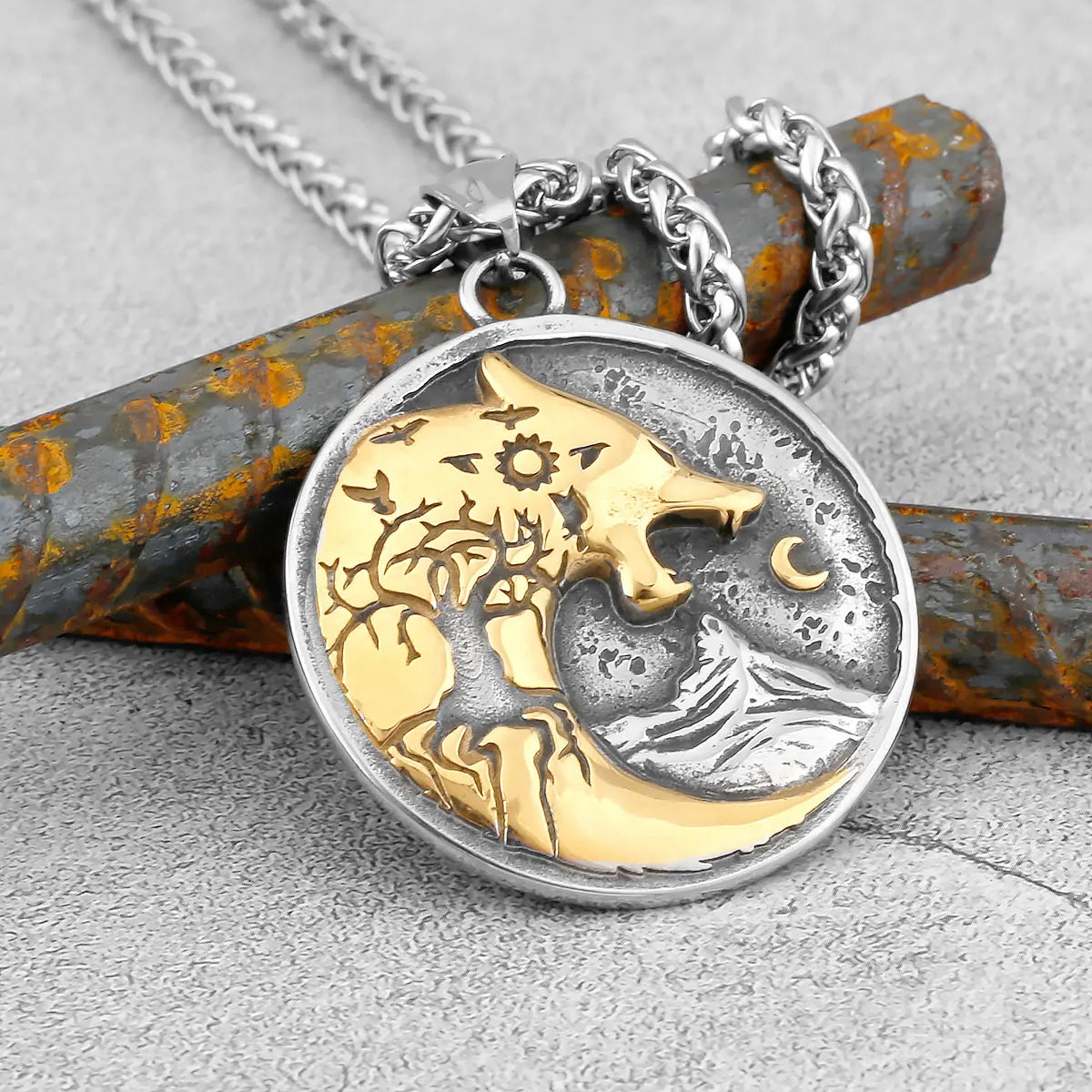 Vikings Wolf Moon Necklaces Men Gold Color Stainless Steel Norse Runes Vegvisir Compass Amulet Pendant Jewelry Gifts Wholesale