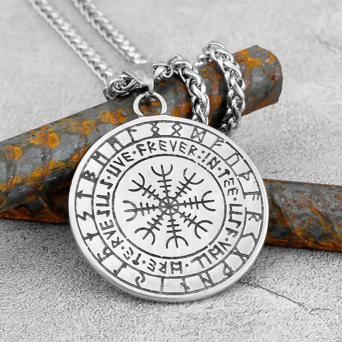 Vikings Wolf Moon Necklaces Men Gold Color Stainless Steel Norse Runes Vegvisir Compass Amulet Pendant Jewelry Gifts Wholesale