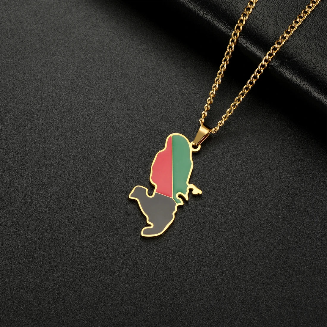 EUEAVAN Martinique Island Map Pendant Necklace Stainless Steel Men Women GoldSilver Color Charm Fashion Country Map Jewelry Gift