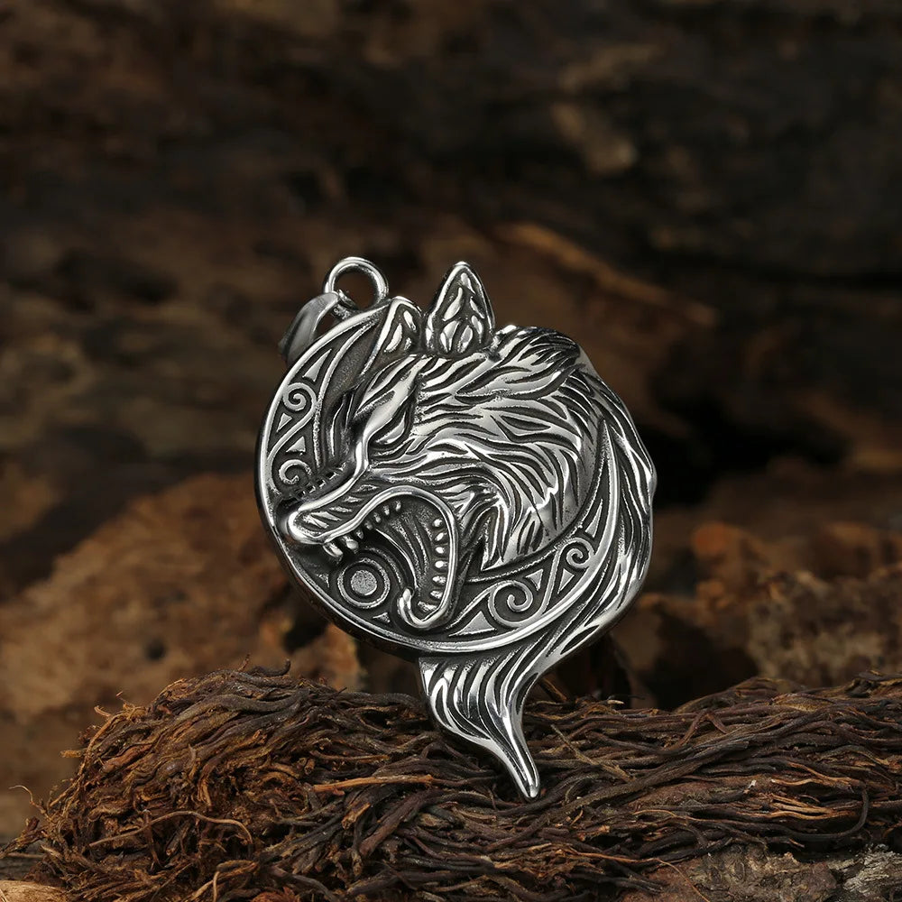 Retro Norse Mythology Celtic Ferocious Wolf Animal Pendant Necklace Men's Motorcycle Riding Rock Jewelry