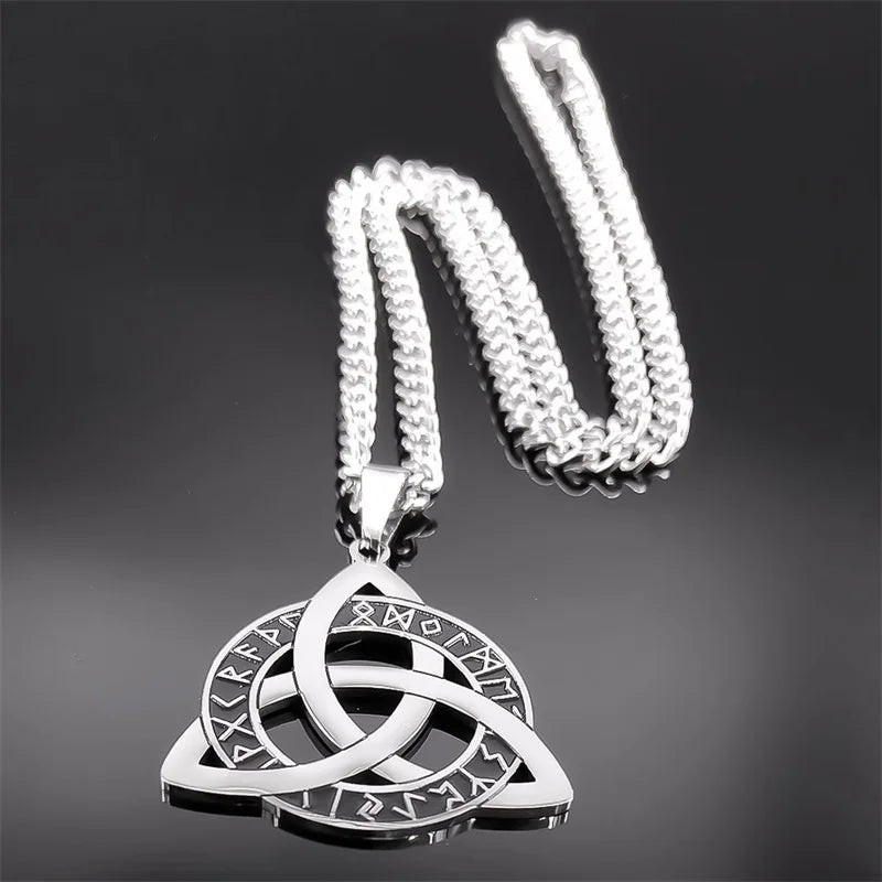 Viking Runes Triquetra Pendant Necklace Celtic Witch Knot Symbol Holy Trinity Necklaces Stainless Steel Ancient Amulet Jewelry