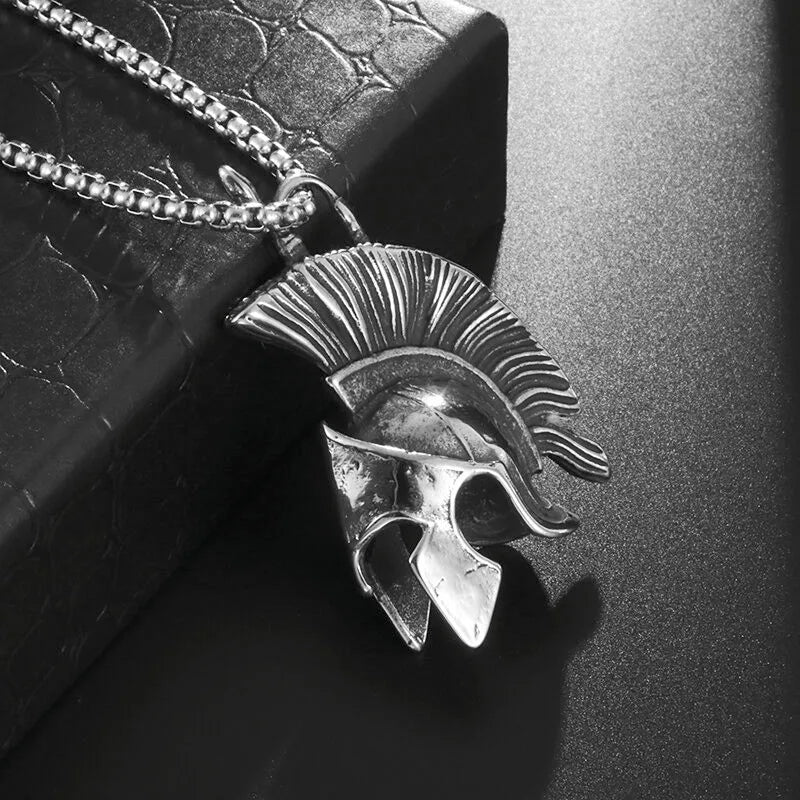 Classic Retro 3D Ancient Greek Spartan Helmet Necklace Men's Knight Necklace Hero Mask Rock Punk Pendant Bicycle Accessories